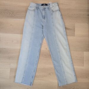 Hollister Ultra High-Rise Dad Jean Two-Tone Patchwork Light Wash Size 7R / 28